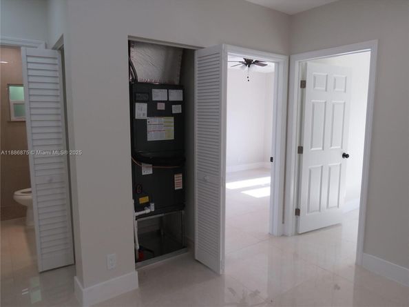 1671 SW 44th Ter, Fort Lauderdale FL 33317