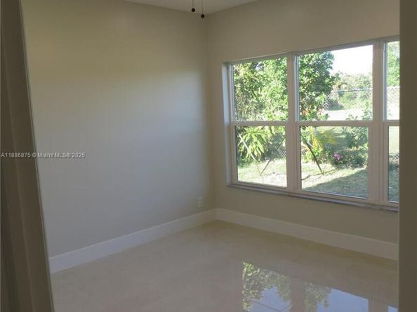 1671 SW 44th Ter, Fort Lauderdale FL 33317