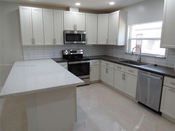 1671 SW 44th Ter, Fort Lauderdale FL 33317
