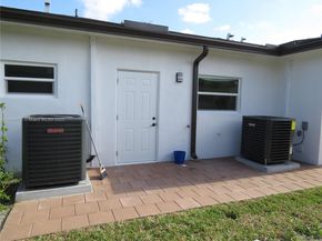 1671 SW 44th Ter, Fort Lauderdale FL 33317
