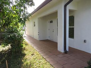 1671 SW 44th Ter, Fort Lauderdale FL 33317