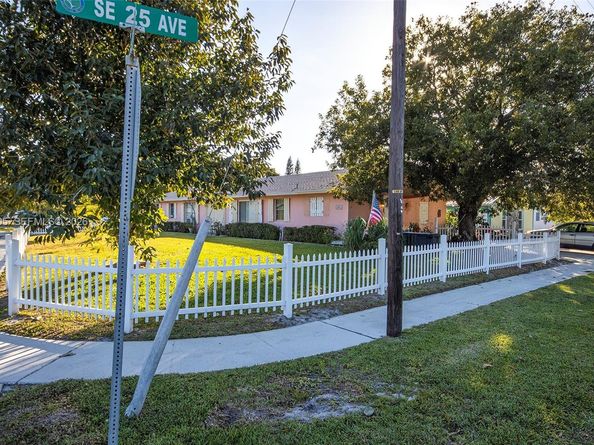 2651 SE 2nd St, Boynton Beach FL 33435