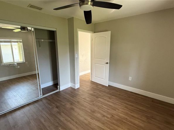 220 NW 12th St, Pompano Beach FL 33060