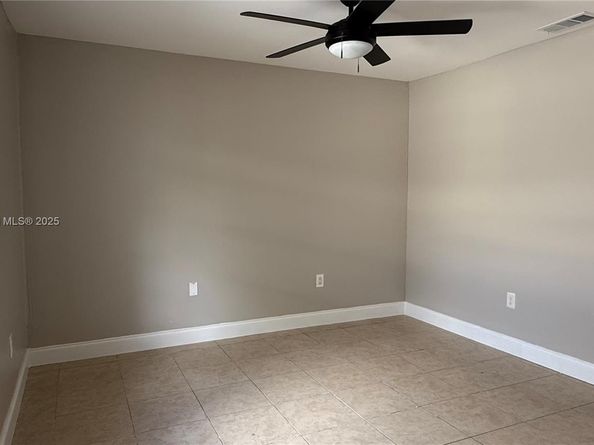 220 NW 12th St, Pompano Beach FL 33060