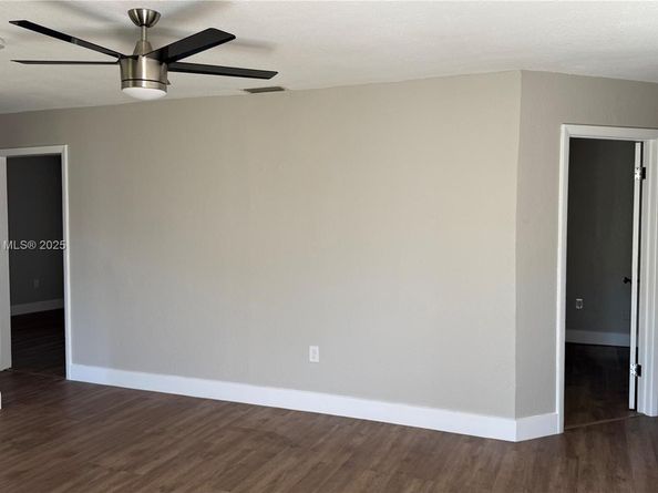 220 NW 12th St, Pompano Beach FL 33060