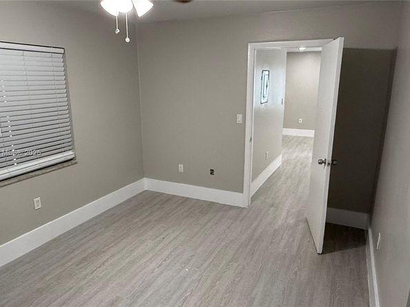 220 NW 12th St, Pompano Beach FL 33060