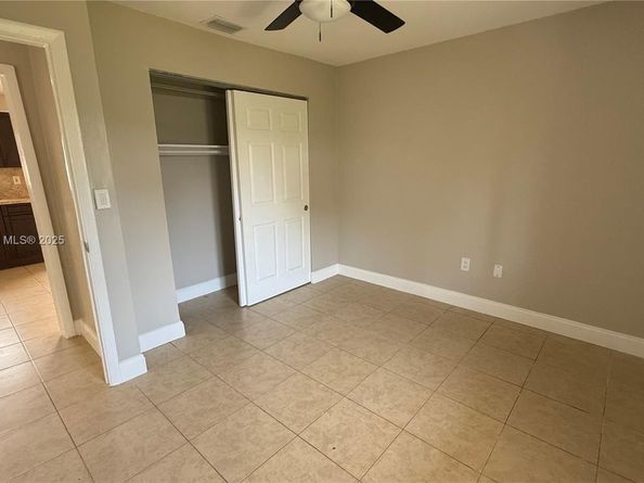220 NW 12th St, Pompano Beach FL 33060