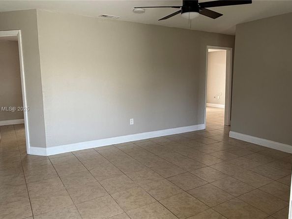 220 NW 12th St, Pompano Beach FL 33060