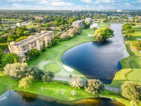 3300 W Rolling Hills Cir 307, Davie FL 33328