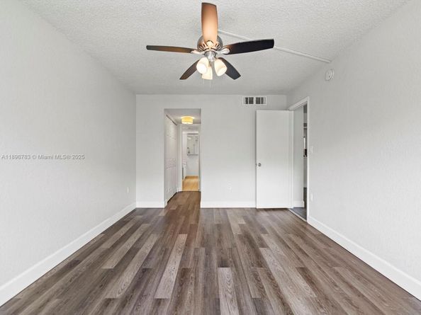 4235 North University dr 312, Sunrise FL 33351