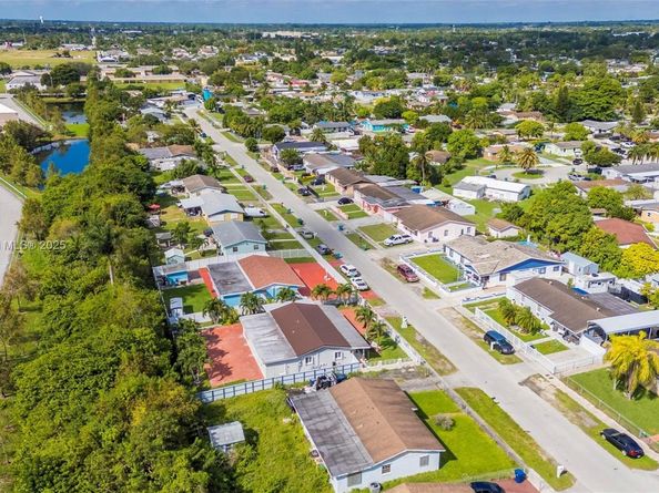 15430 SW 308 st, Homestead FL 33033