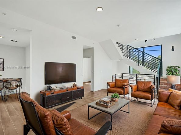 505 NE 61st St, Miami FL 33137