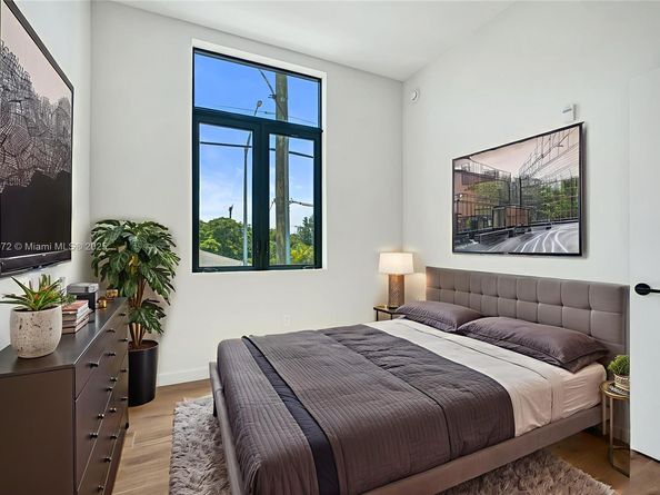 505 NE 61st St, Miami FL 33137