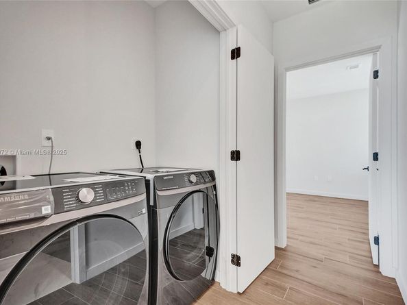 505 NE 61st St, Miami FL 33137