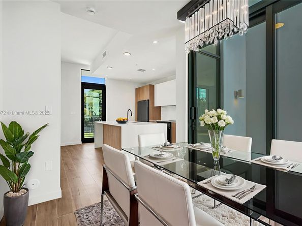 505 NE 61st St, Miami FL 33137