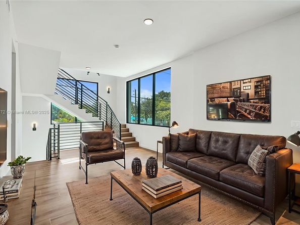 505 NE 61st St, Miami FL 33137