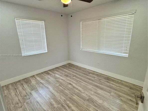 1649 NE 30th Ct, Pompano Beach FL 33064