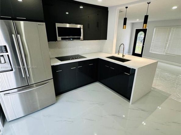 1649 NE 30th Ct, Pompano Beach FL 33064