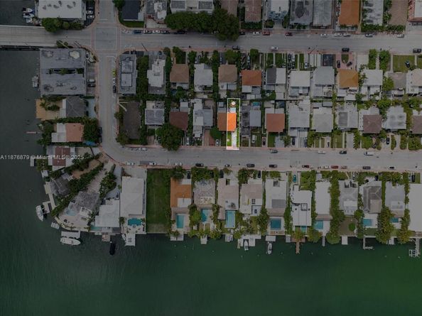 642 86th St, Miami Beach FL 33141
