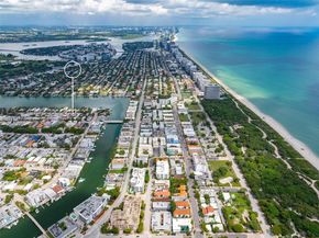 642 86th St, Miami Beach FL 33141