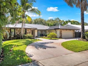 3721 N Park Rd, Hollywood FL 33021