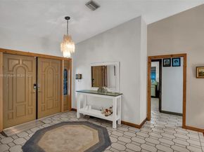 3721 N Park Rd, Hollywood FL 33021