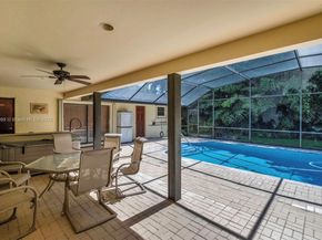 3721 N Park Rd, Hollywood FL 33021