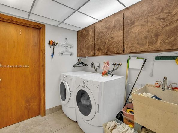 3721 N Park Rd, Hollywood FL 33021