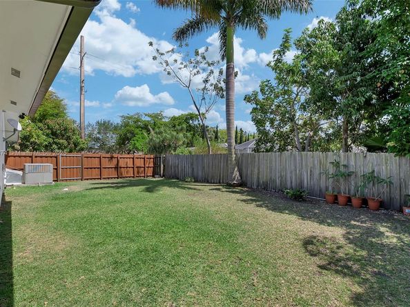 16840 SW 87th Ave, Palmetto Bay FL 33157
