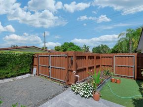 16840 SW 87th Ave, Palmetto Bay FL 33157