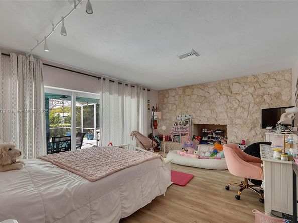 16840 SW 87th Ave, Palmetto Bay FL 33157