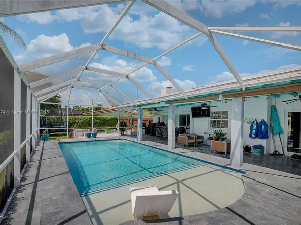 16840 SW 87th Ave, Palmetto Bay FL 33157