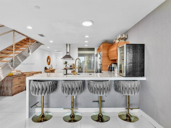 2950 NE 188th St 312, Aventura FL 33180
