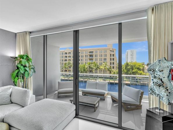 2950 NE 188th St 312, Aventura FL 33180