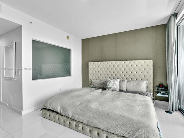 2950 NE 188th St 312, Aventura FL 33180