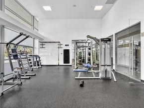 2950 NE 188th St 312, Aventura FL 33180