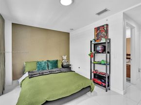 2950 NE 188th St 312, Aventura FL 33180