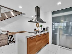 2950 NE 188th St 312, Aventura FL 33180