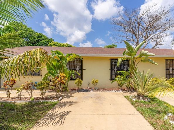 522 SW 3rd Ave, Homestead FL 33030
