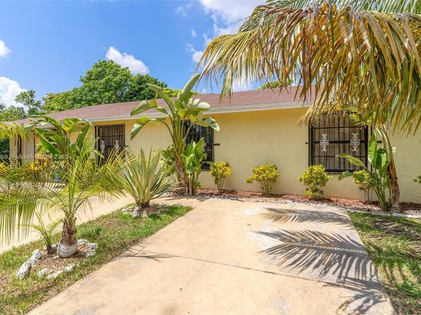 522 SW 3rd Ave, Homestead FL 33030