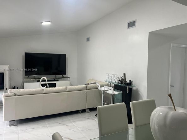 19800 NW 5th Ave, Miami Gardens FL 33169