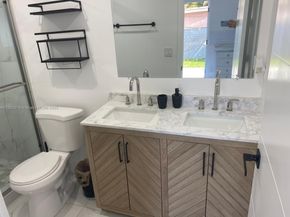 19800 NW 5th Ave, Miami Gardens FL 33169