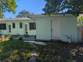 335 - 337 NE 168th St, North Miami Beach FL 33162