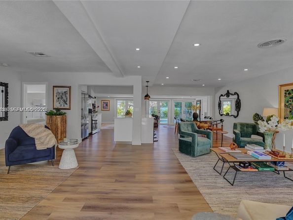 948 NE 26th Ave, Pompano Beach FL 33062