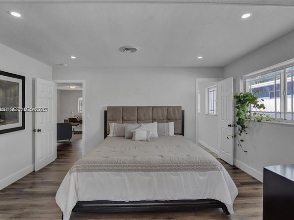 948 NE 26th Ave, Pompano Beach FL 33062