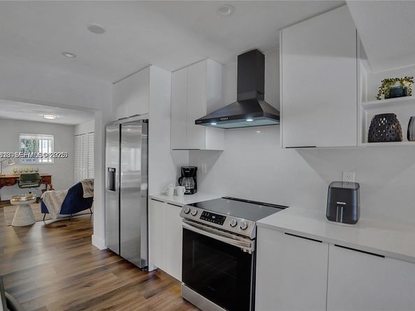 948 NE 26th Ave, Pompano Beach FL 33062