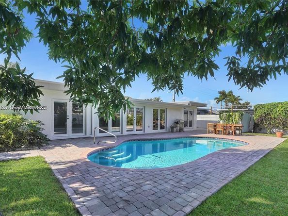 948 NE 26th Ave, Pompano Beach FL 33062