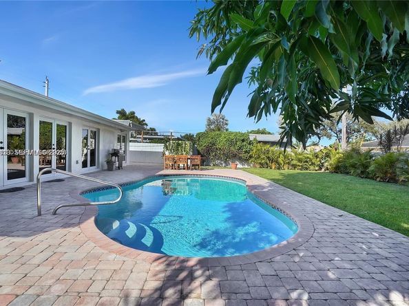 948 NE 26th Ave, Pompano Beach FL 33062