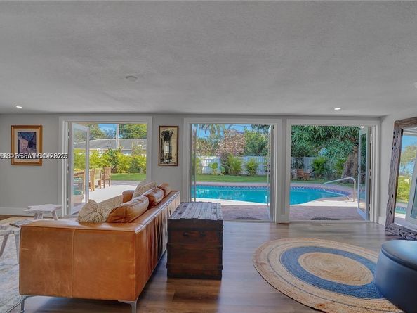 948 NE 26th Ave, Pompano Beach FL 33062