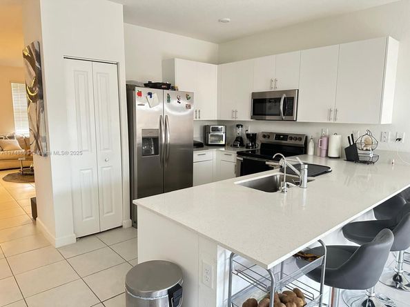 23427 SW 127th Pl 23427, Homestead FL 33032